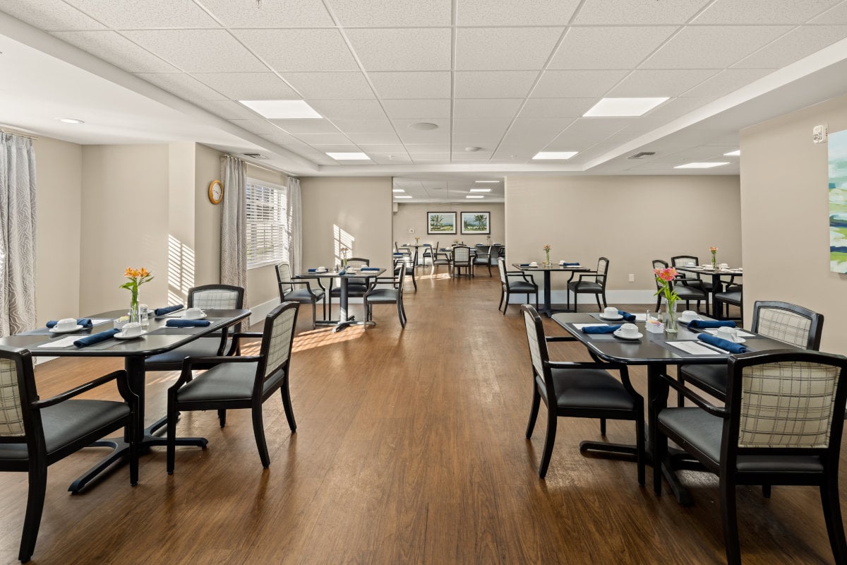 Veranda Club dining room