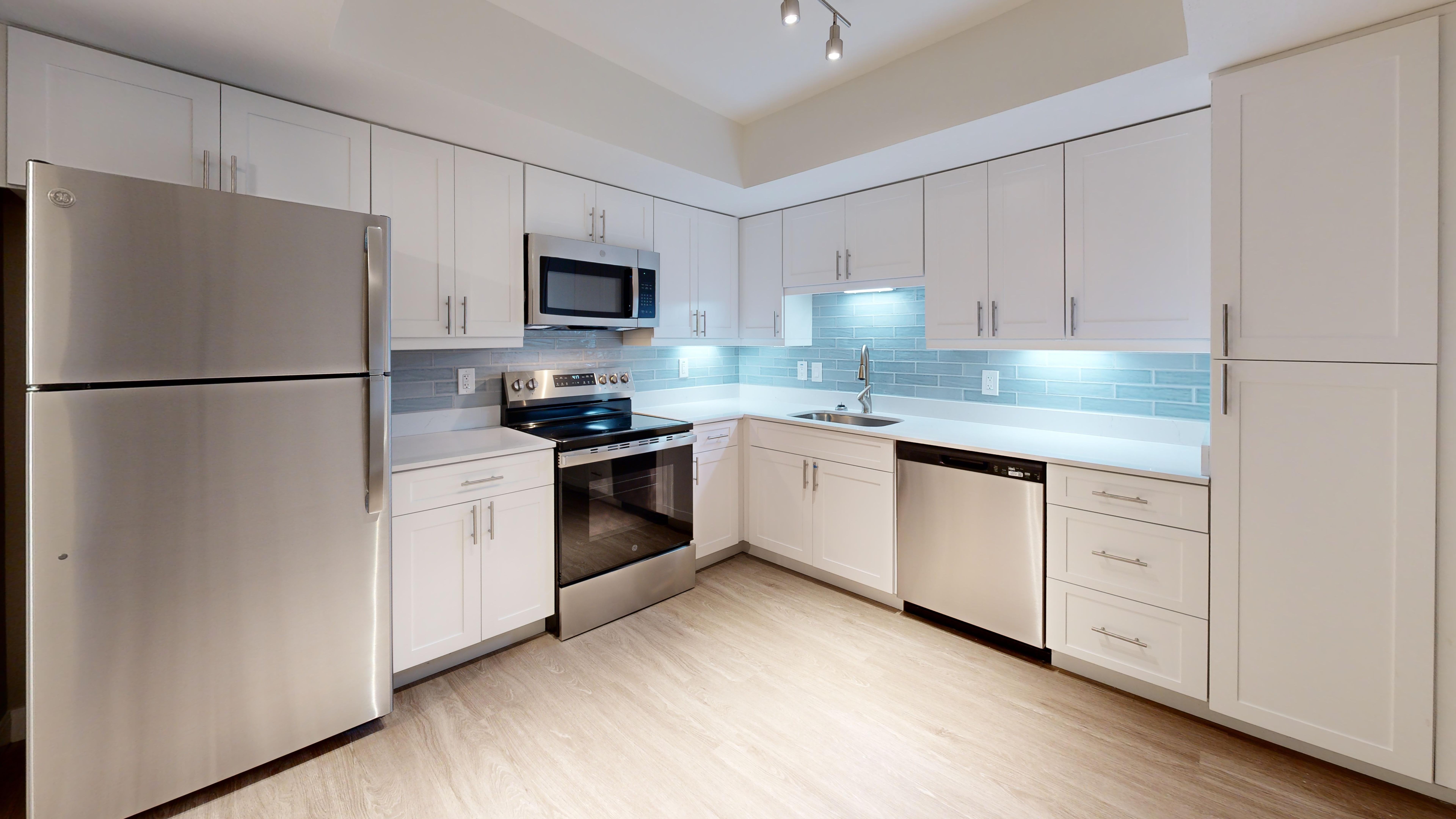 Senior-Living-Belleair-Towers-One-Bedroom-Sand-Key-1100-sqft-Kitchen